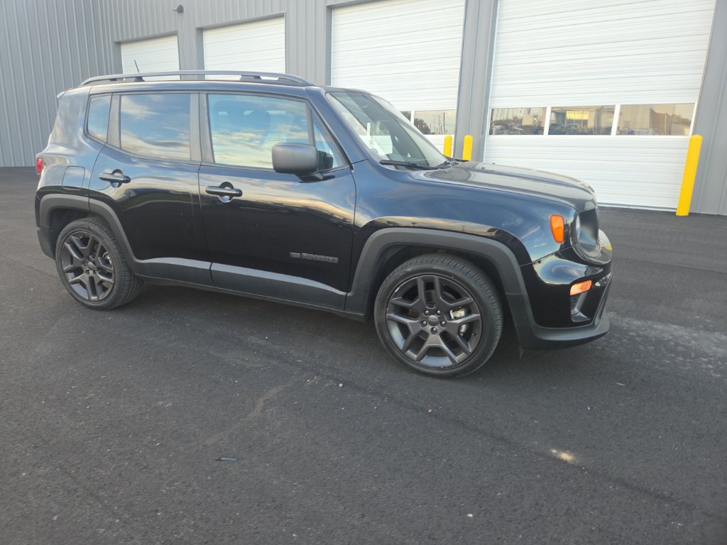 Used 2021 Jeep Renegade Latitude FWD image 23