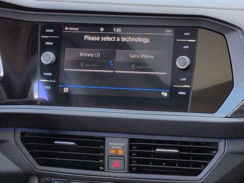 Used 2022 Volkswagen Jetta SEL image 19