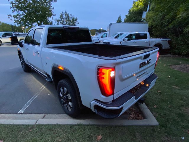 Used 2025 GMC Sierra 2500 Denali w/ Denali Reserve Package AWD/4WD image 31