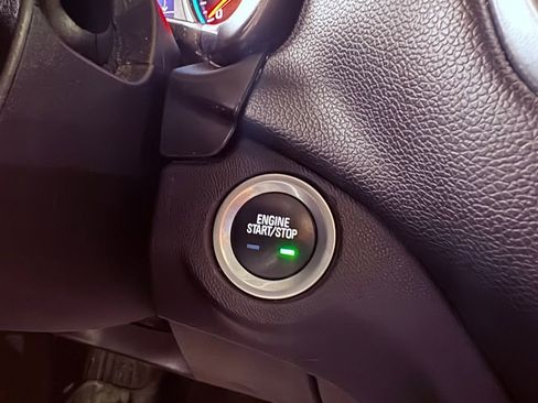 Used 2019 Chevrolet Equinox LT image 35