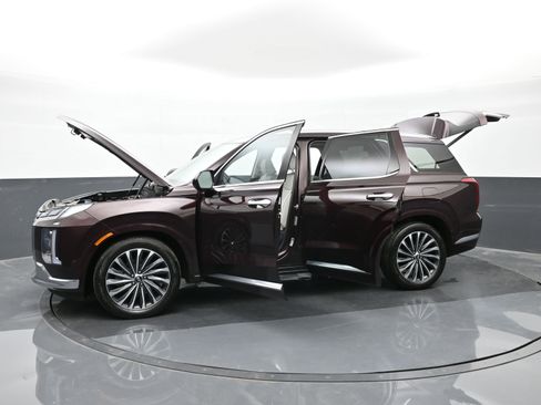 Used 2024 Hyundai Palisade Calligraphy image 52
