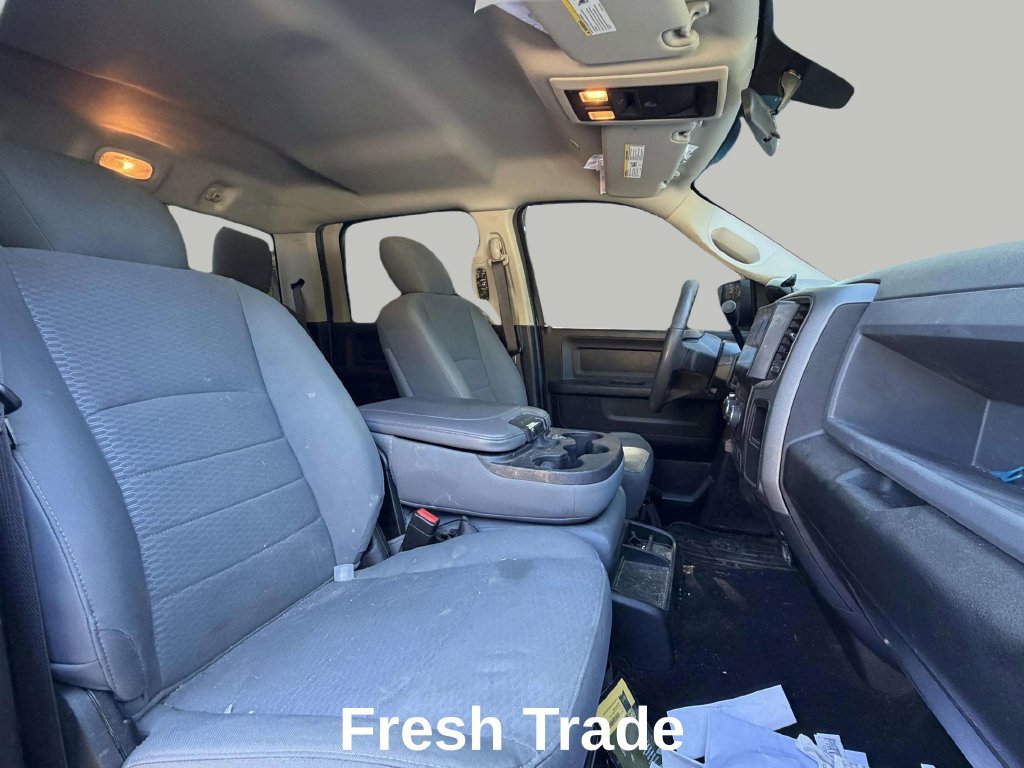 Used 2018 RAM 2500 Tradesman w/ Chrome Appearance Group AWD/4WD image 10