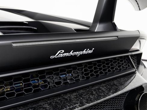 Used 2018 Lamborghini Huracan Performante image 71