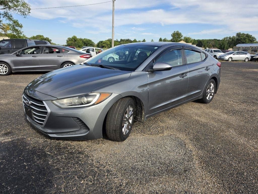 Used 2018 Hyundai Elantra SEL w/ Winter Weather Package FWD image 9