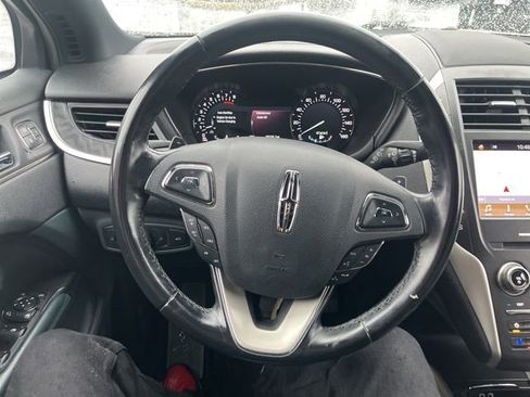 Used 2019 Lincoln MKC Reserve image 27