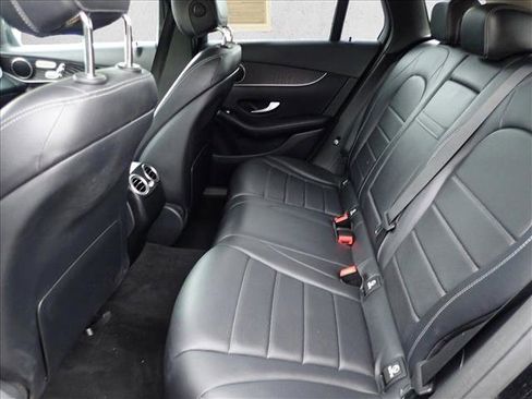 Used 2018 Mercedes-Benz GLC 300 4MATIC image 10