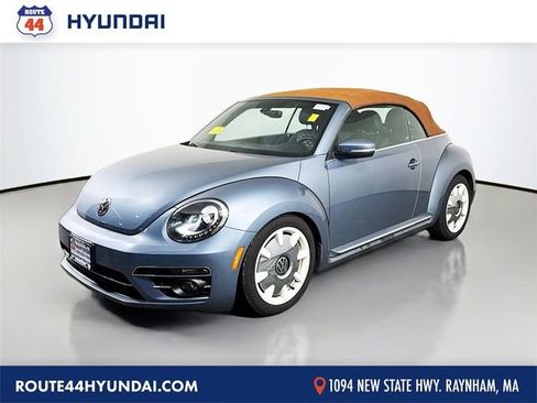 Used 2019 Volkswagen Beetle 2.0T Final Edition SEL FWD image 1