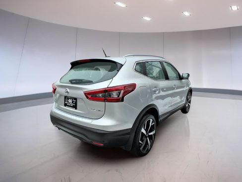 Used 2022 Nissan Rogue Sport SL image 4
