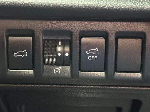 Used 2023 Subaru Outback Touring XT AWD/4WD image 26