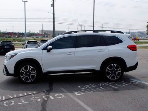 Used 2023 Subaru Ascent Limited w/ Technology Package AWD/4WD image 6