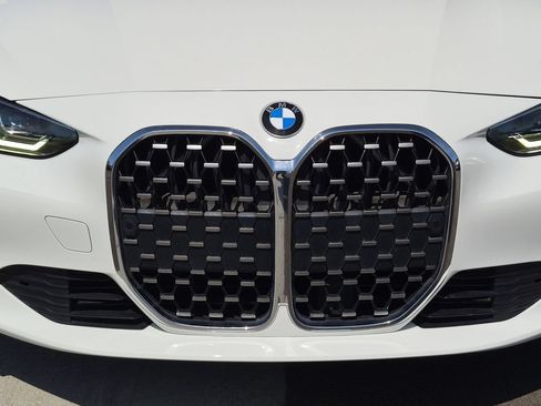 Used 2022 BMW 430i Coupe w/ Premium Package 2 RWD image 32