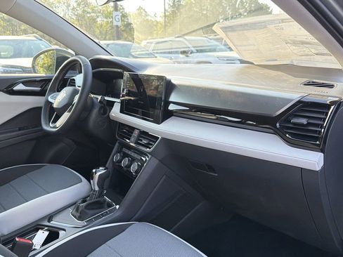 New 2026 Volkswagen Taos S image 18