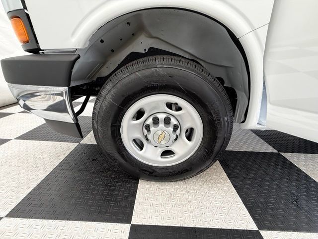 New 2026 Chevrolet Express 2500 w/ Driver Convenience Package RWD image 12