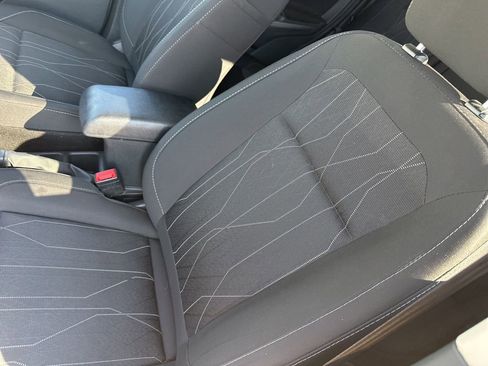 Used 2019 Ford EcoSport SE image 3