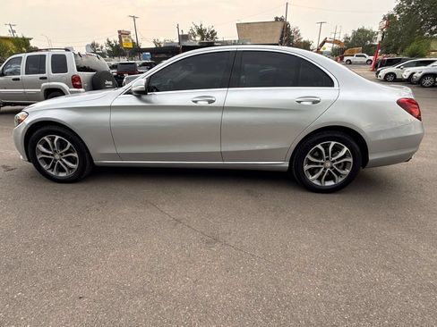 Used 2015 Mercedes-Benz C 300 4MATIC Sedan image 4