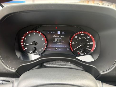 Used 2025 Nissan Frontier PRO-4X w/ Pro Premium Package image 12