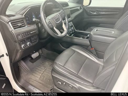 Used 2023 GMC Yukon XL Denali w/ Denali Reserve Package AWD/4WD image 14