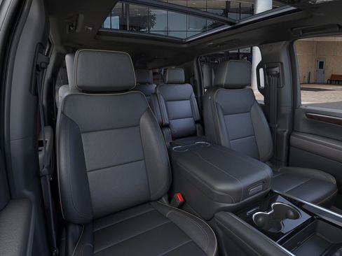 New 2026 Chevrolet Suburban Premier image 16