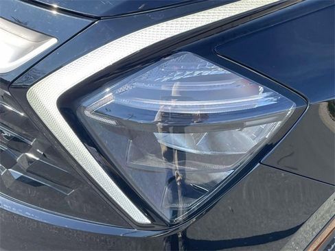 Used 2023 Kia Sportage EX image 14