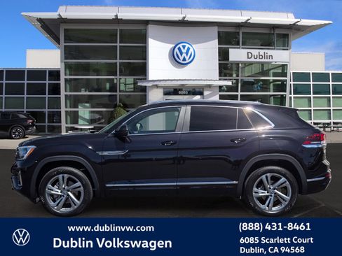 Certified 2024 Volkswagen Atlas Cross Sport SEL R-Line AWD/4WD image 7