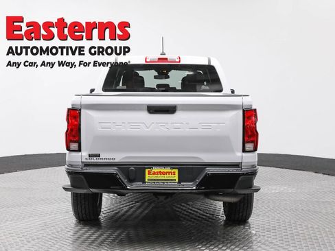 Used 2023 Chevrolet Colorado W/T image 6