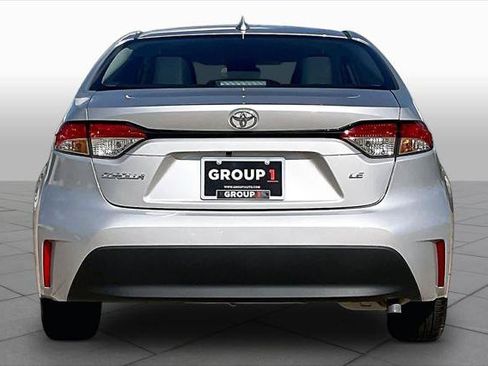 Used 2026 Toyota Corolla LE FWD image 5