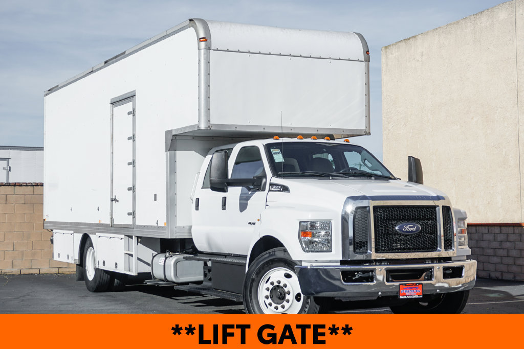 Used 2016 Ford F650 2WD Crew Cab Super Duty image 2