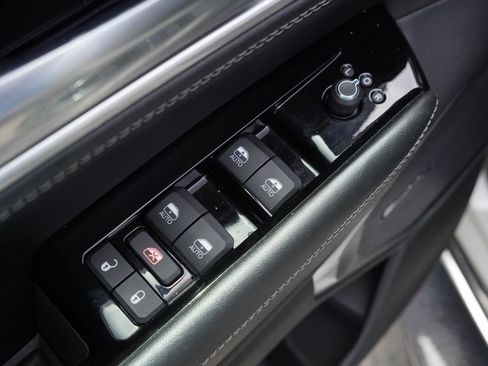Used 2022 Jeep Wagoneer Series II RWD image 17