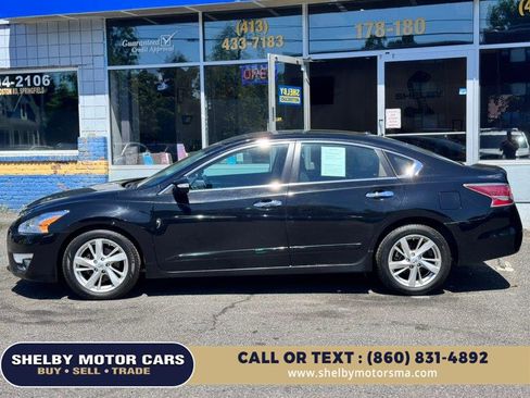 Used 2015 Nissan Altima 2.5 SV w/ Convenience Package FWD image 8