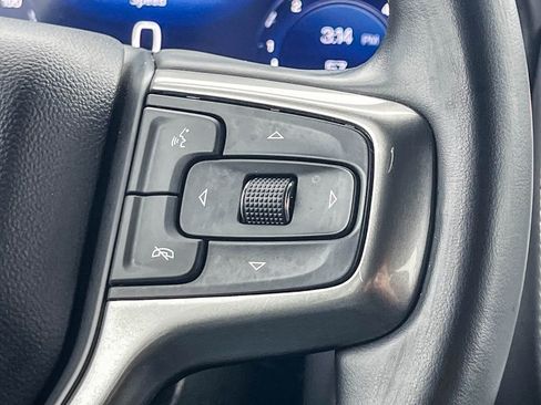 Used 2023 Chevrolet Suburban Premier image 19