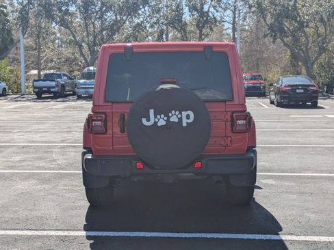 Used 2021 Jeep Wrangler Unlimited Sahara image 6