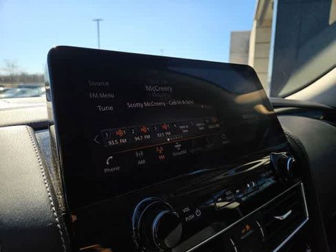 Used 2024 INFINITI QX80 Luxe image 34