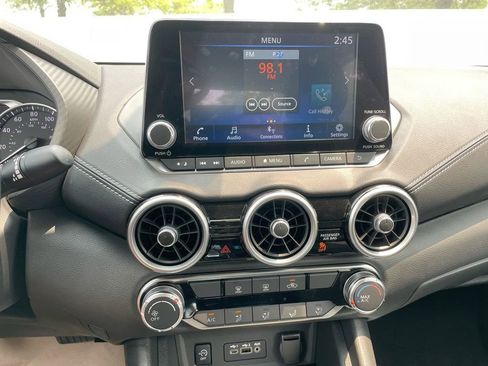 Used 2025 Nissan Sentra SV w/ Trunk Package image 28