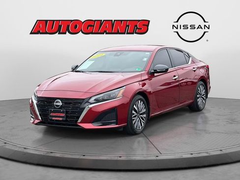Used 2024 Nissan Altima 2.5 SV image 6