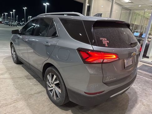 Used 2023 Chevrolet Equinox Premier image 6