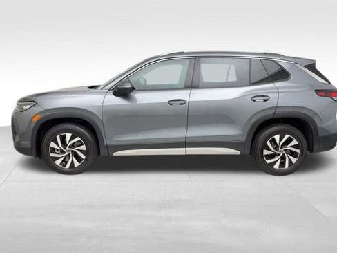 Certified 2025 Volkswagen Tiguan S AWD/4WD image 6