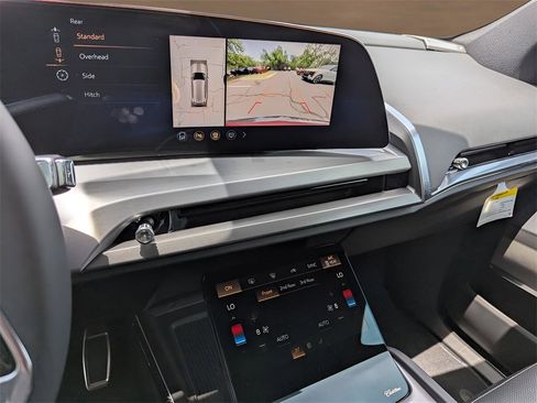 New 2026 Cadillac Vistiq Sport image 10