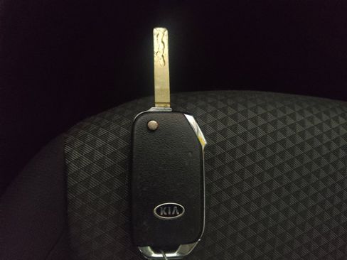 Used 2020 Kia Soul LX FWD image 32