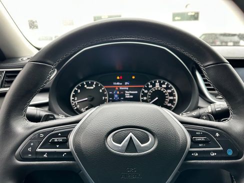 Certified 2025 INFINITI QX50 Pure image 25