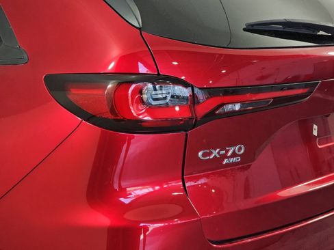Used 2025 MAZDA CX-70 Plug-In Hybrid w/ Premium Plus AWD/4WD image 29