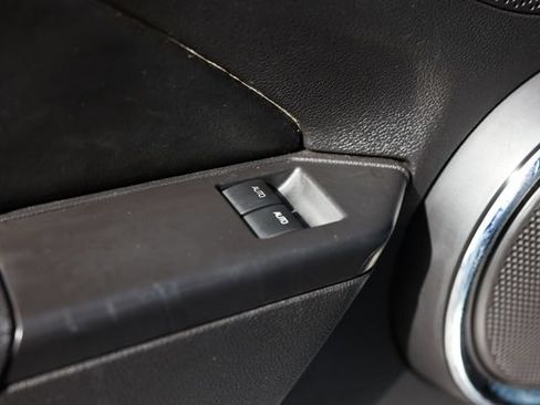 Used 2010 Ford Mustang GT Premium RWD image 46