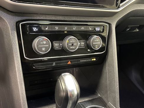 Used 2022 Volkswagen Atlas SE image 38