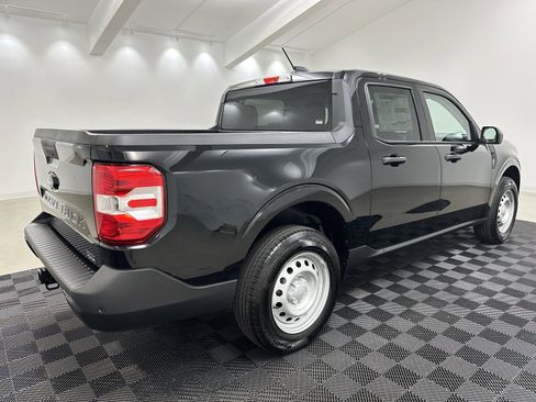 New 2025 Ford Maverick XL image 8