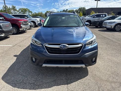 Used 2020 Subaru Outback Limited XT w/ Popular Package #2 AWD/4WD image 2