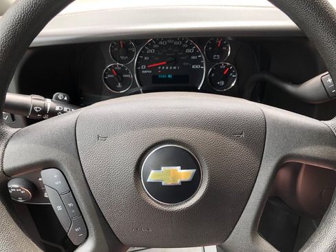 Used 2025 Chevrolet Express 2500 w/ Driver Convenience Package RWD image 30