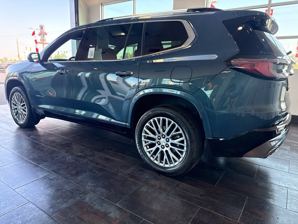 Used 2024 GMC Acadia Denali FWD image 7