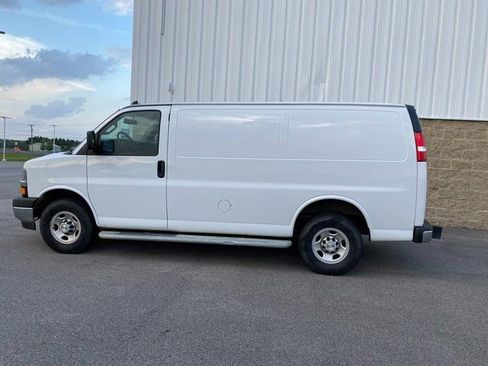 Used 2023 Chevrolet Express 2500 w/ Driver Convenience Package RWD image 8