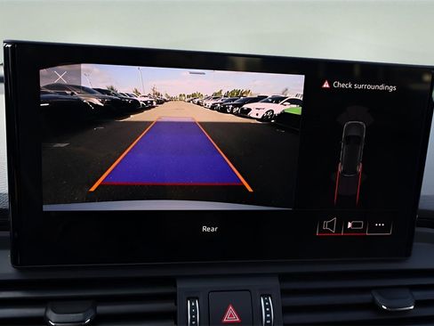 Used 2023 Audi Q5 2.0T Premium w/ Convenience Package image 24