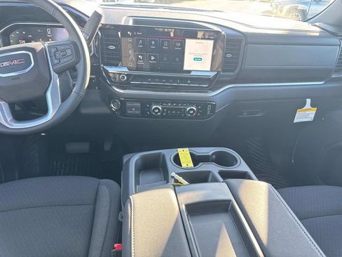 New 2026 GMC Sierra 1500 Elevation image 18