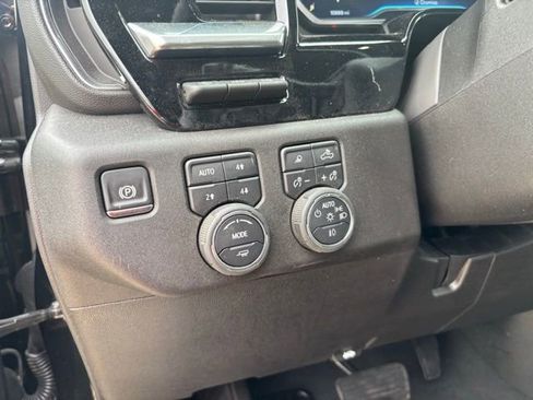 Used 2025 Chevrolet Silverado 2500 LTZ w/ Trail Boss Package image 16